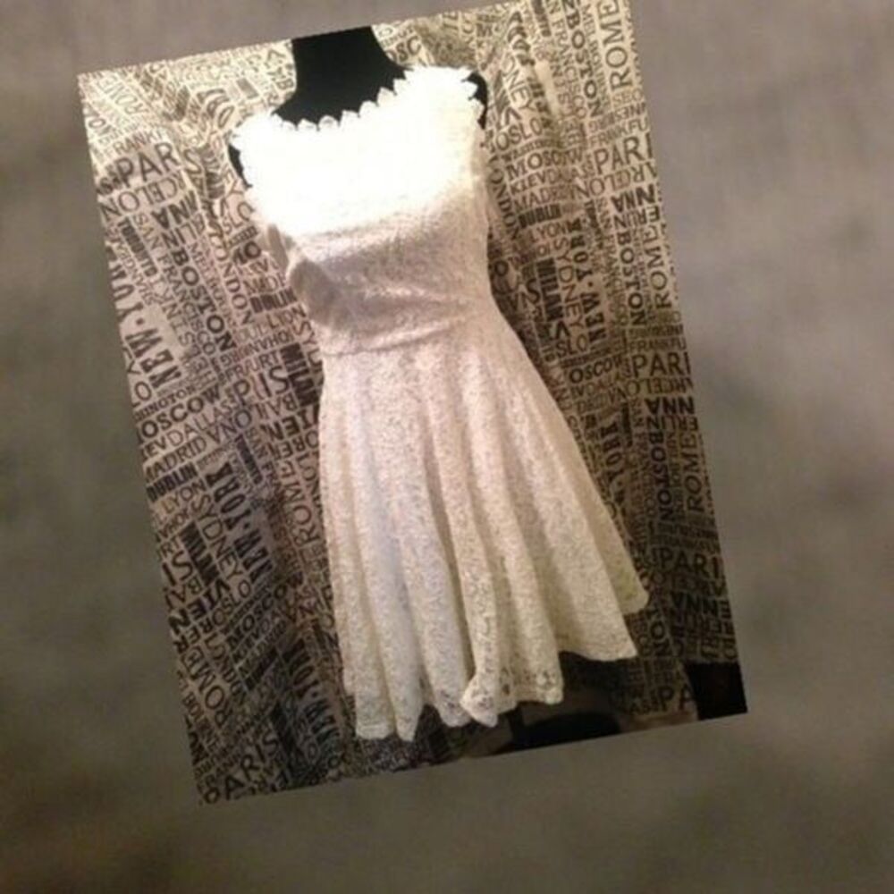 City triangle size3 dress junior flower lace overlay of white longs zipp
